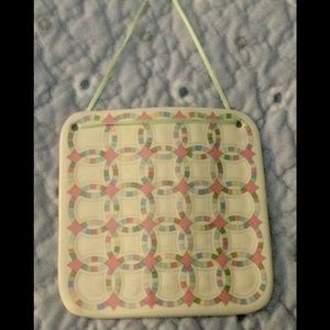 “Double Wedding Ring”Plaque from Smithsonian 1992